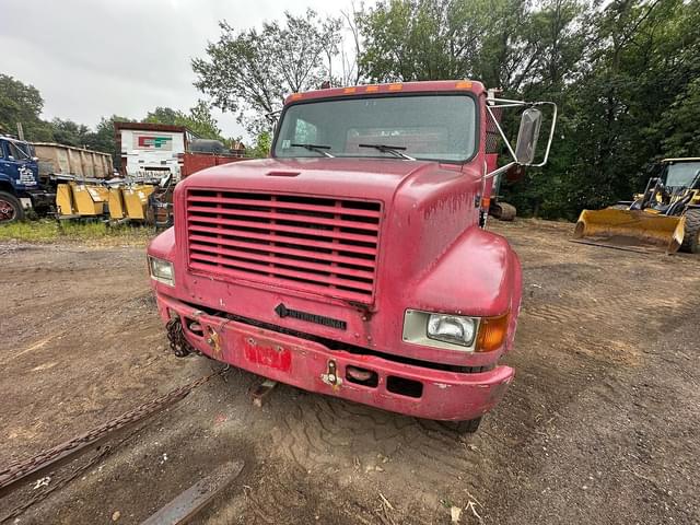 Image of International Navistar 4700 equipment image 4