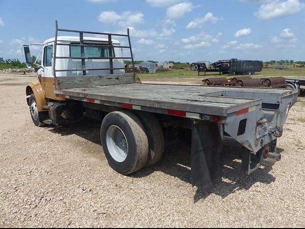 Image of International 4700 equipment image 3