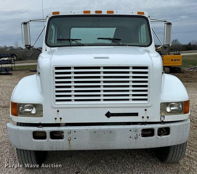 Image of International 4700 equipment image 1