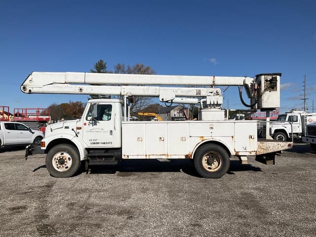 Image of International 4900 equipment image 1