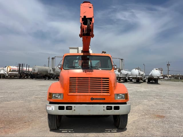 Image of International 4900 equipment image 1