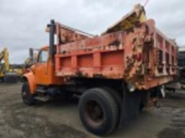 Image of International 4900 equipment image 4