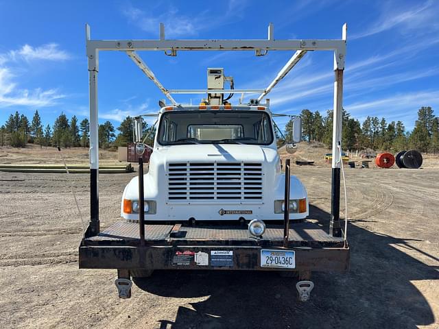 Image of International 4900 equipment image 1