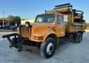 2001 International 4900 Image