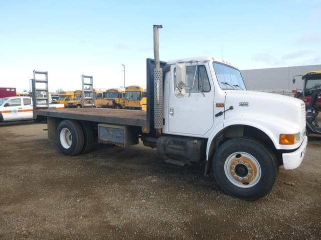 Image of International 4900 equipment image 1