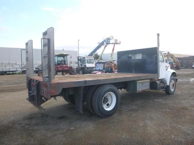 Image of International 4900 equipment image 2