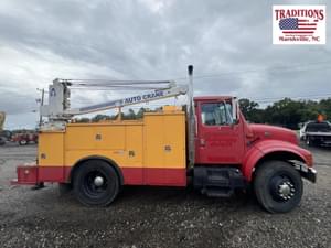 2001 International 4900 Image