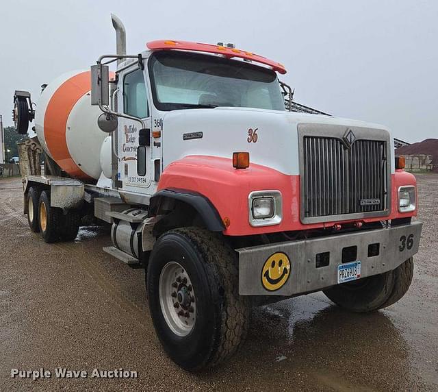 Image of International 5500i equipment image 2