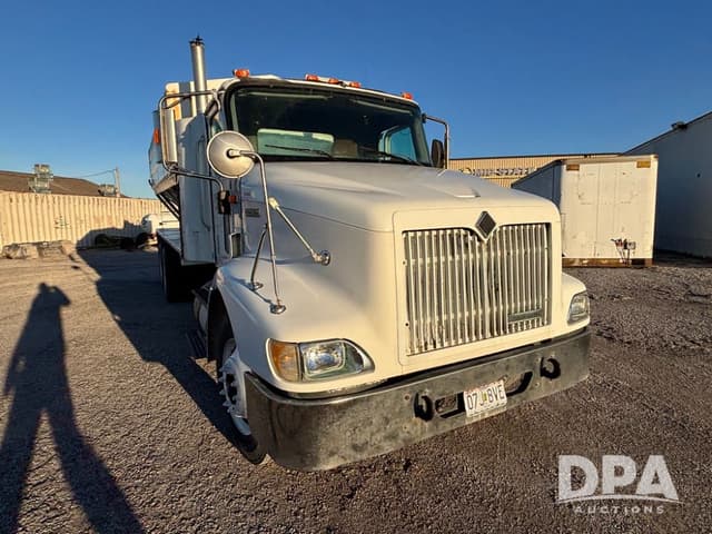 Image of International 9100i equipment image 3