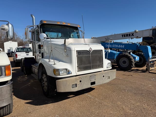 Image of International 9400 equipment image 1