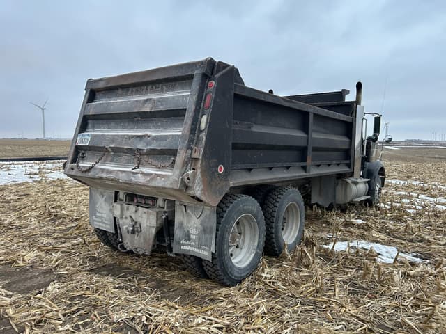 Image of International 9900 equipment image 4