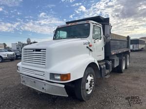 2001 International F-2674 Image