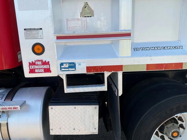 Image of International Paystar 5600I equipment image 4