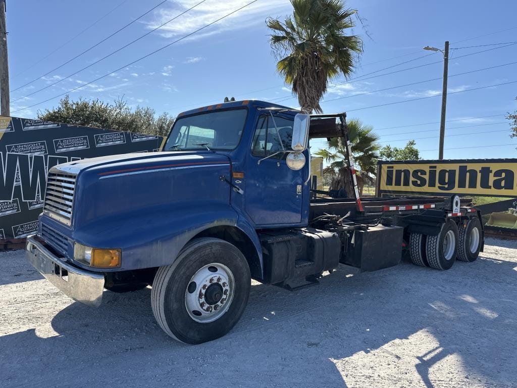 2001 International S2600 Equipment Image0