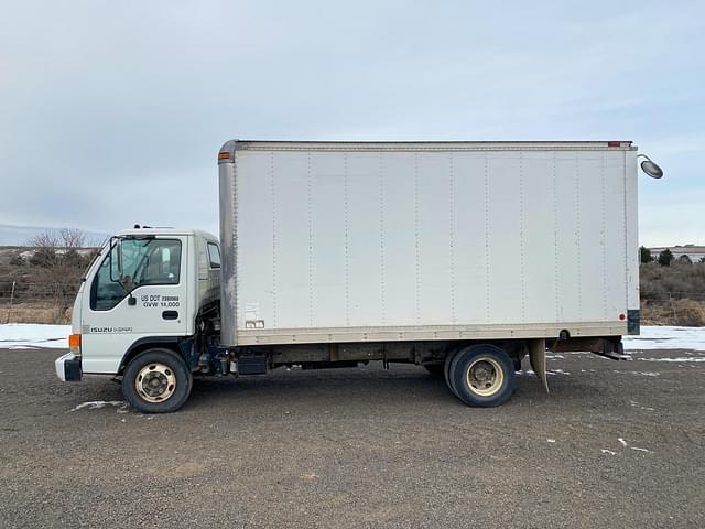 Image of Isuzu NPR-HD equipment image 1