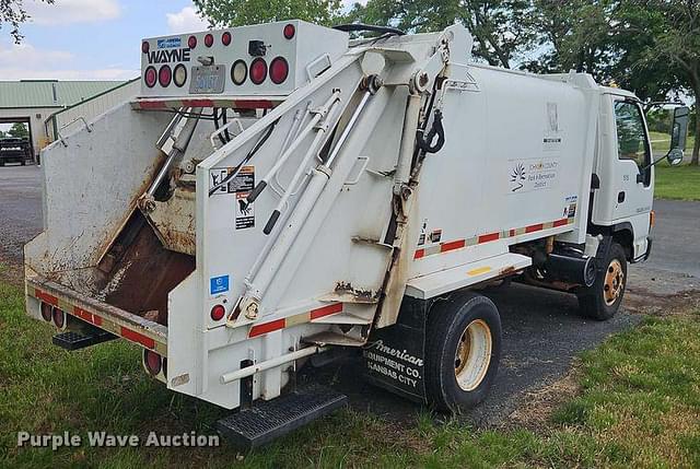 Image of Isuzu NPR-HD equipment image 4