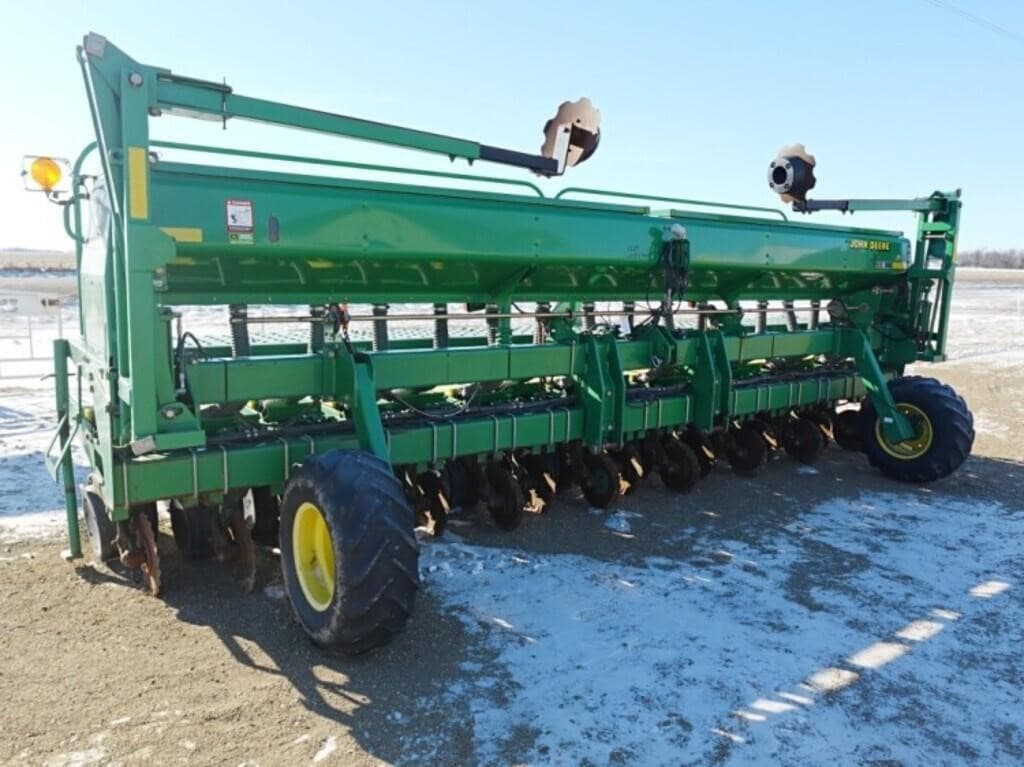 Image of John Deere 1535 Primary image