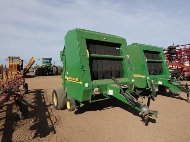Image of John Deere 567 equipment image 1