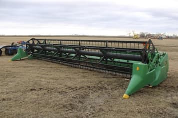 Main image John Deere 925F