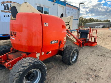 Main image JLG 450A