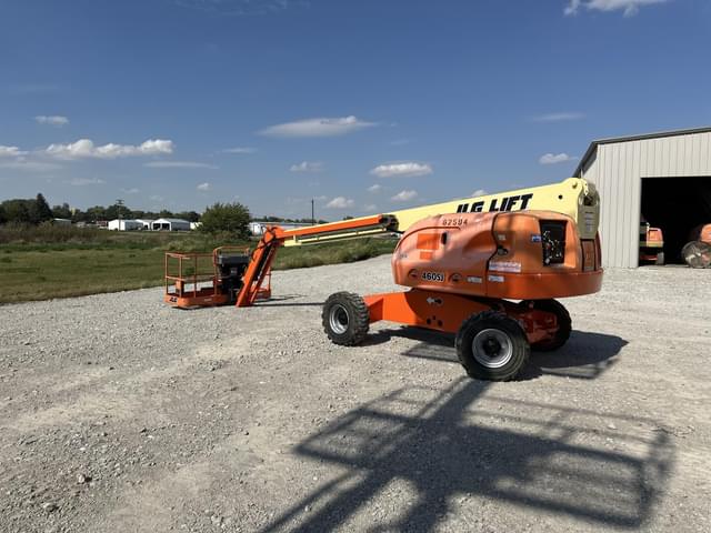 Image of JLG 460SJ equipment image 2