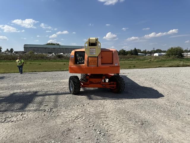 Image of JLG 460SJ equipment image 3
