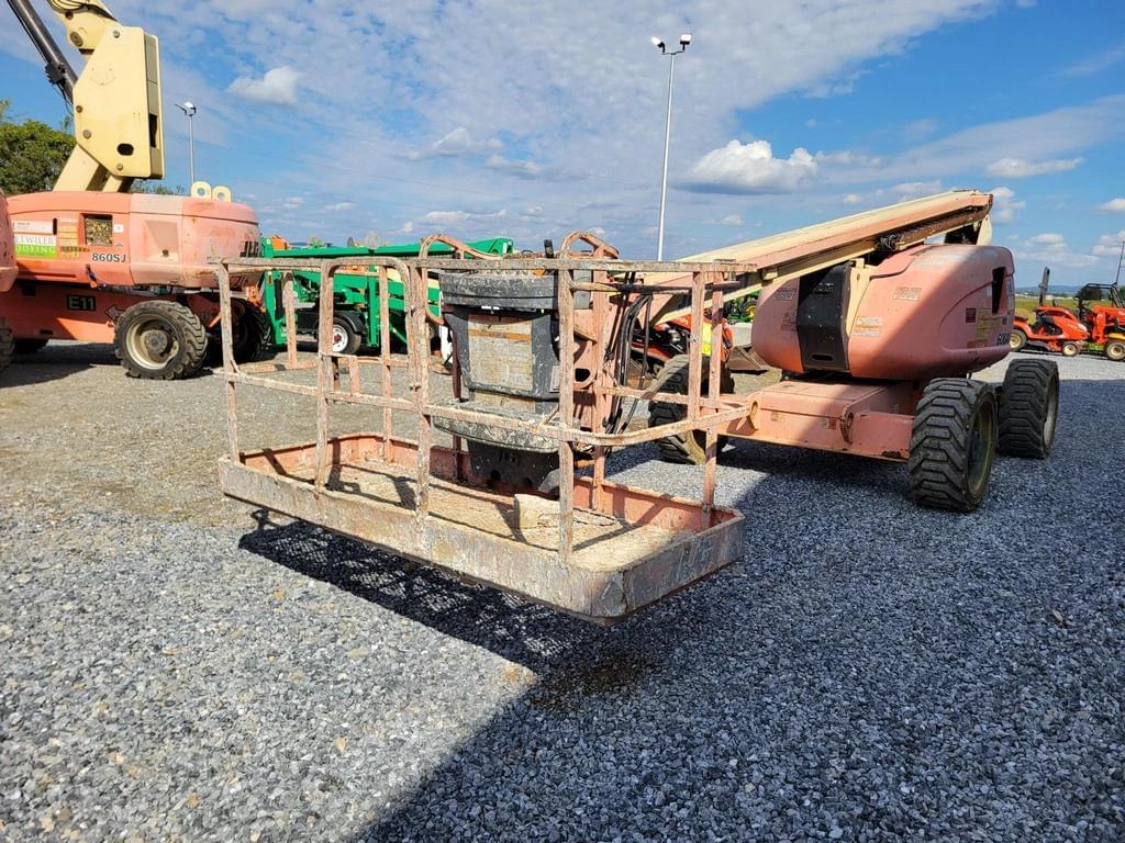 Image of JLG 600A Primary image