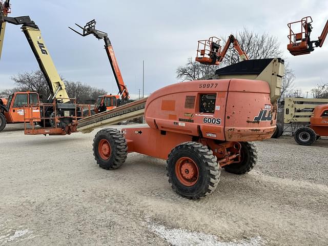 Image of JLG 600S equipment image 3