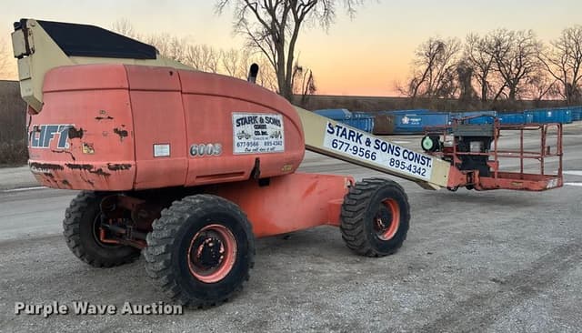 Image of JLG 600S equipment image 4
