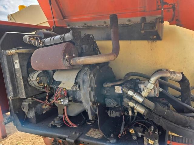 Image of JLG 601S equipment image 4
