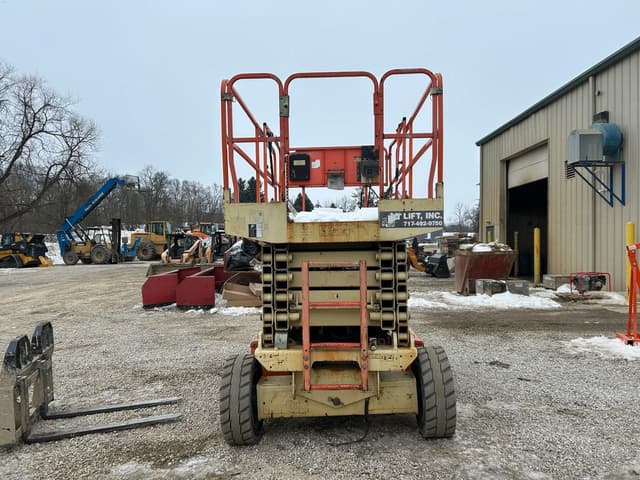 Image of JLG CM1732  equipment image 1