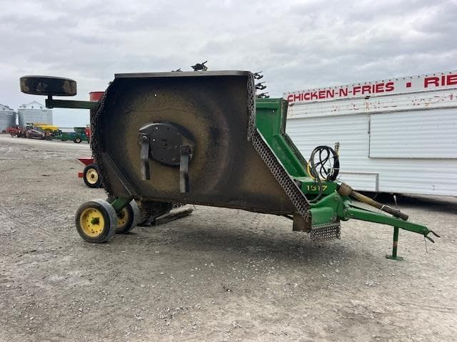 Image of John Deere 1517 equipment image 3