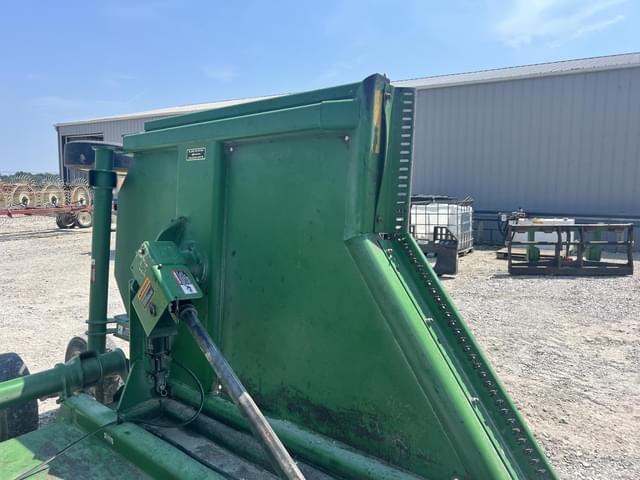 Image of John Deere 1518 equipment image 2