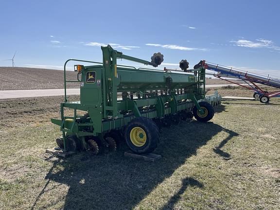 Image of John Deere 1535 equipment image 2