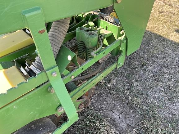 Image of John Deere 1535 equipment image 4