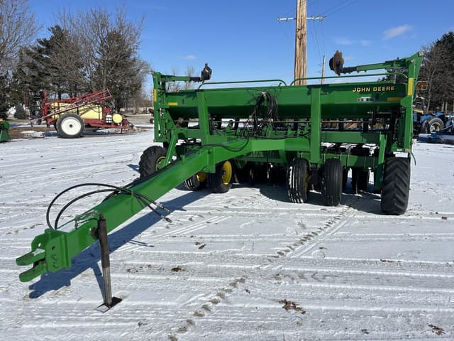 Image of John Deere 1535 equipment image 4