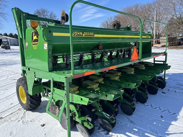 Image of John Deere 1535 equipment image 3