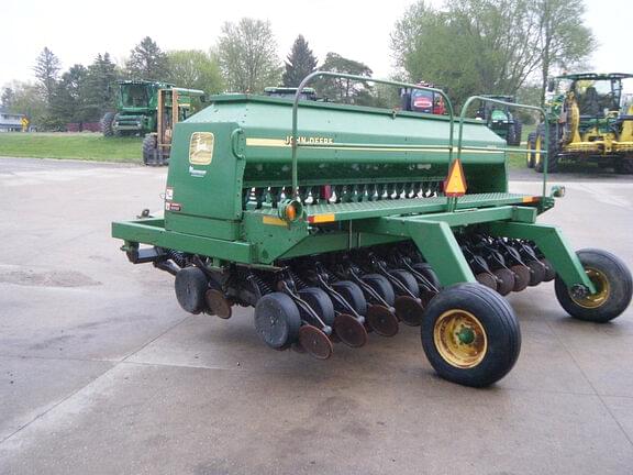 Image of John Deere 1560 equipment image 4