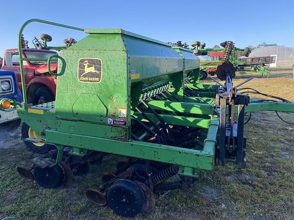 Image of John Deere 1560 equipment image 3