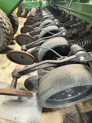 Image of John Deere 1560 equipment image 4