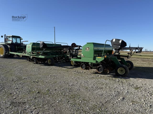 Image of John Deere 1560 equipment image 3