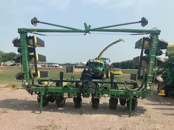 Image of John Deere 1710 equipment image 1