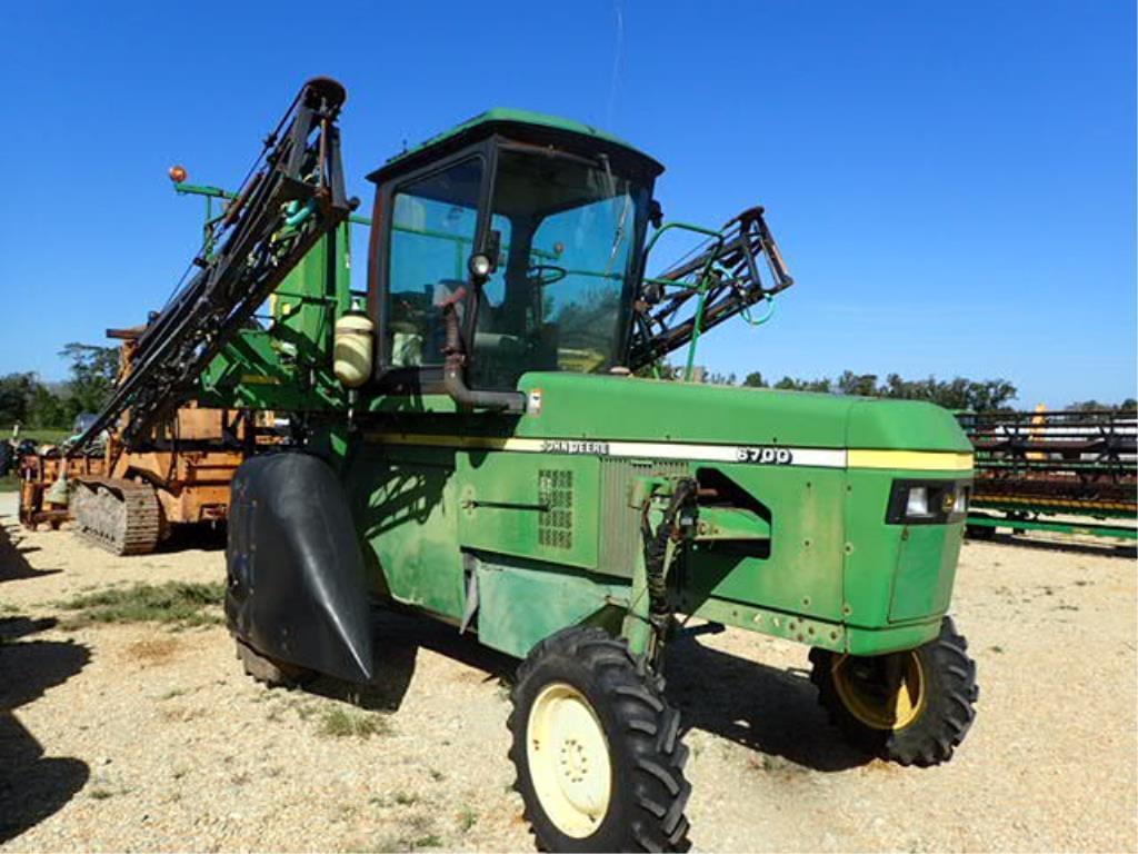 Image of John Deere 6700 Primary image
