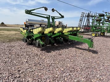 Main image John Deere 1760
