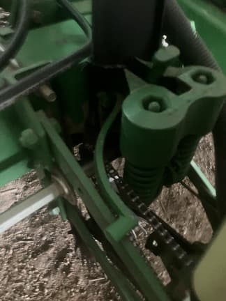 Image of John Deere 1760 equipment image 3