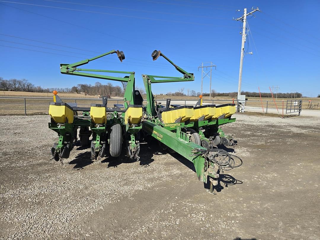 Image of John Deere 1760 Primary image