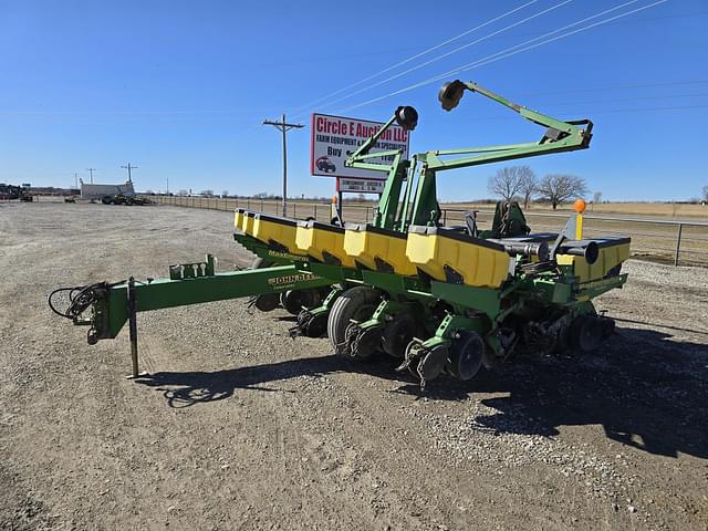 Image of John Deere 1760 equipment image 4