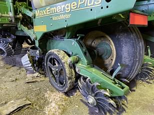 Main image John Deere 1760 5