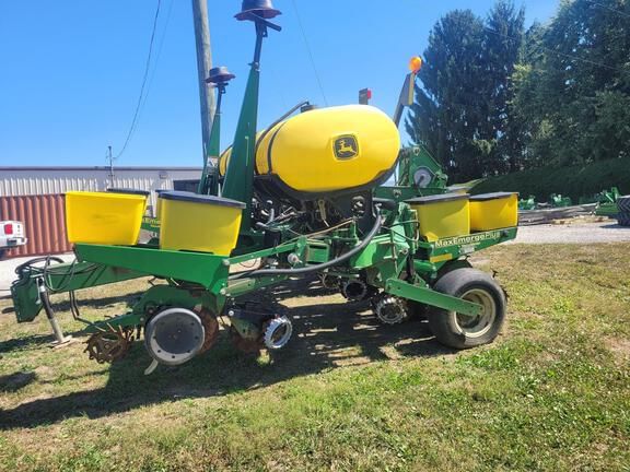 2001 John Deere 1760 Equipment Image0