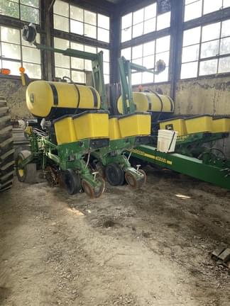 Main image John Deere 1760